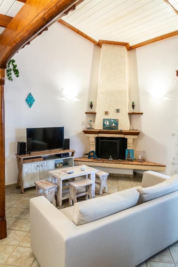 Papadogiannopoulos House Егіо Екстер'єр фото