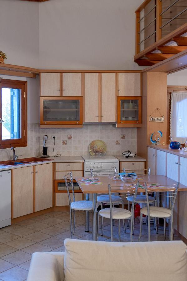Papadogiannopoulos House Егіо Екстер'єр фото